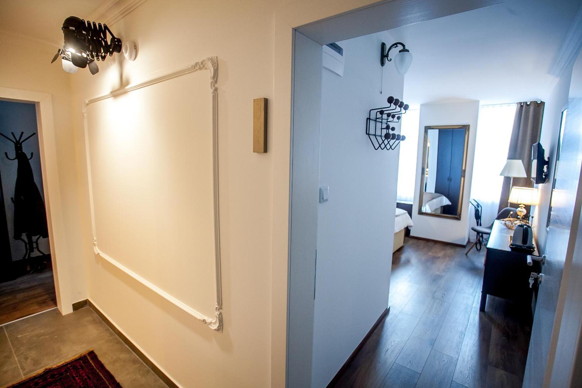 Flex Selfcheckins - Zagreb - Hostel - 8 Rooms - City Centre 외부 사진
