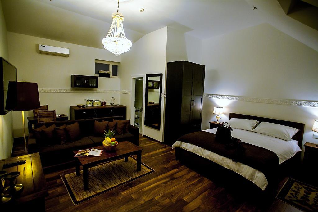 Flex Selfcheckins - Zagreb - Hostel - 8 Rooms - City Centre 외부 사진